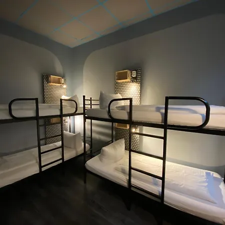 Singer109 Hostel, Hotel & Apartment-3